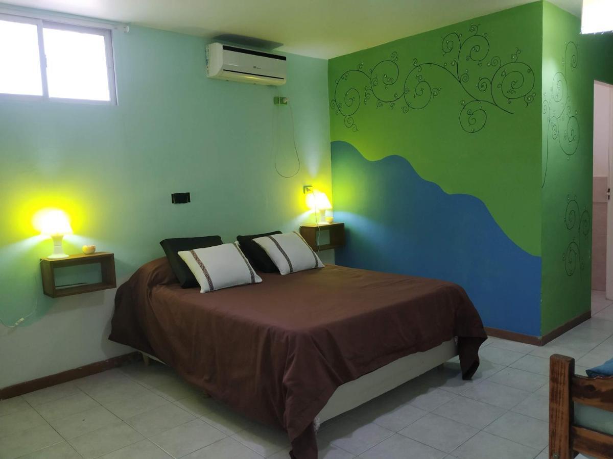 Complejo Aloha Hotel Puerto Piramides Ngoại thất bức ảnh