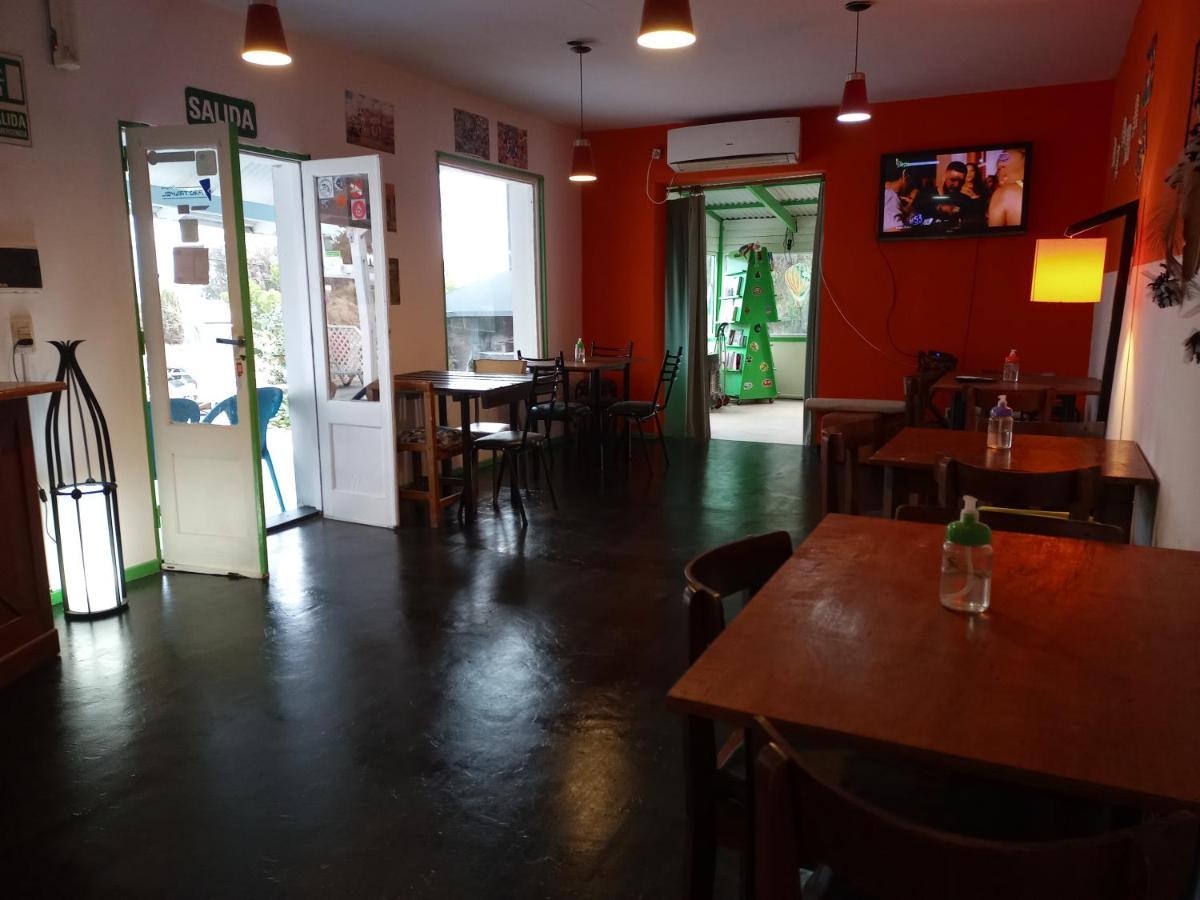 Complejo Aloha Hotel Puerto Piramides Ngoại thất bức ảnh