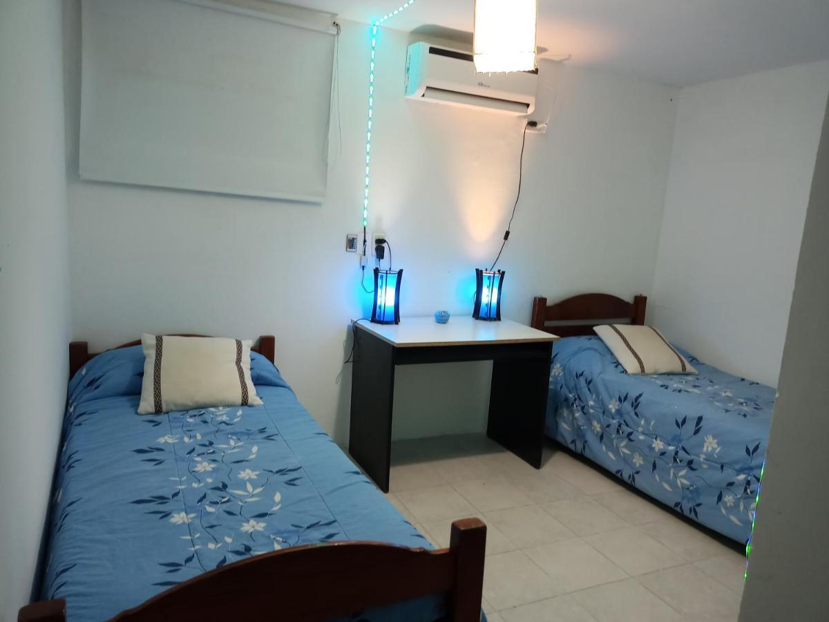 Complejo Aloha Hotel Puerto Piramides Ngoại thất bức ảnh