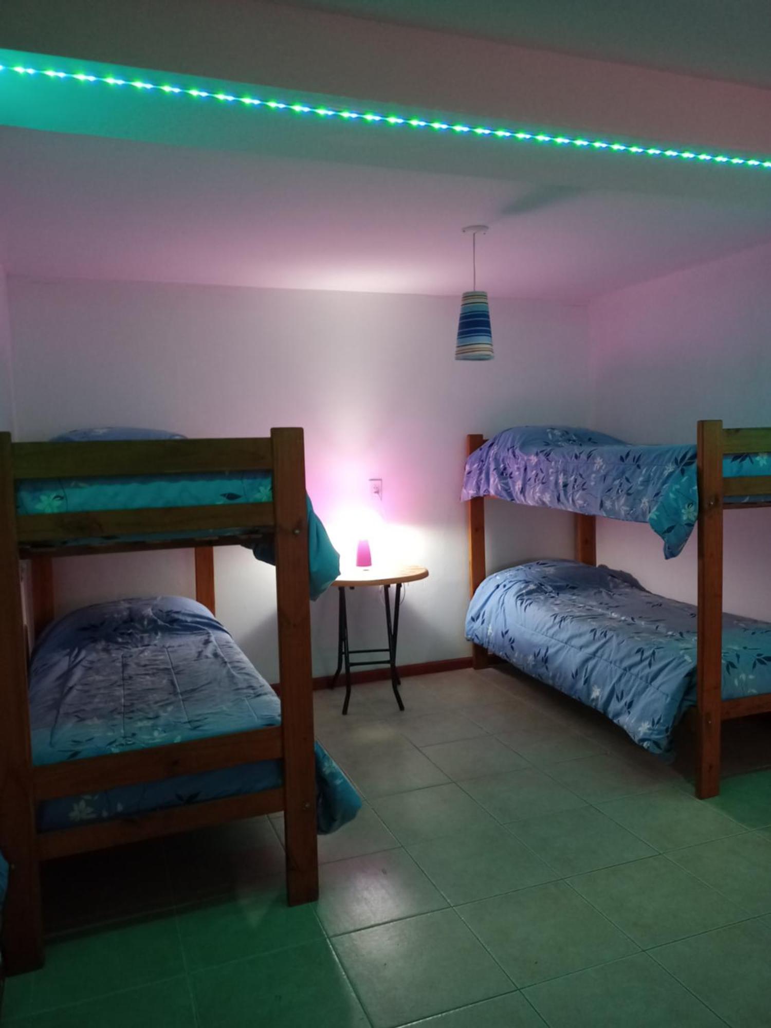 Complejo Aloha Hotel Puerto Piramides Phòng bức ảnh
